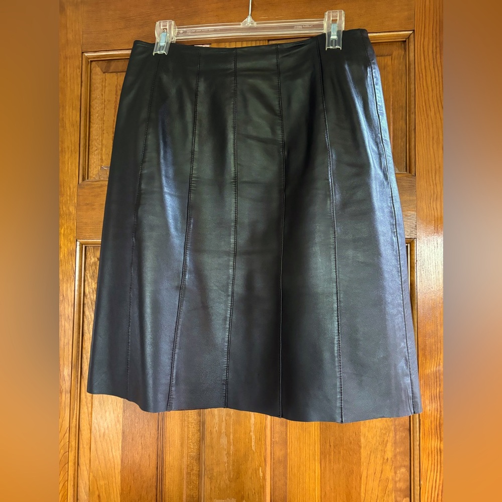 KENAR Brown soft 100% lamb leather skirt worn once excellent condition size 6